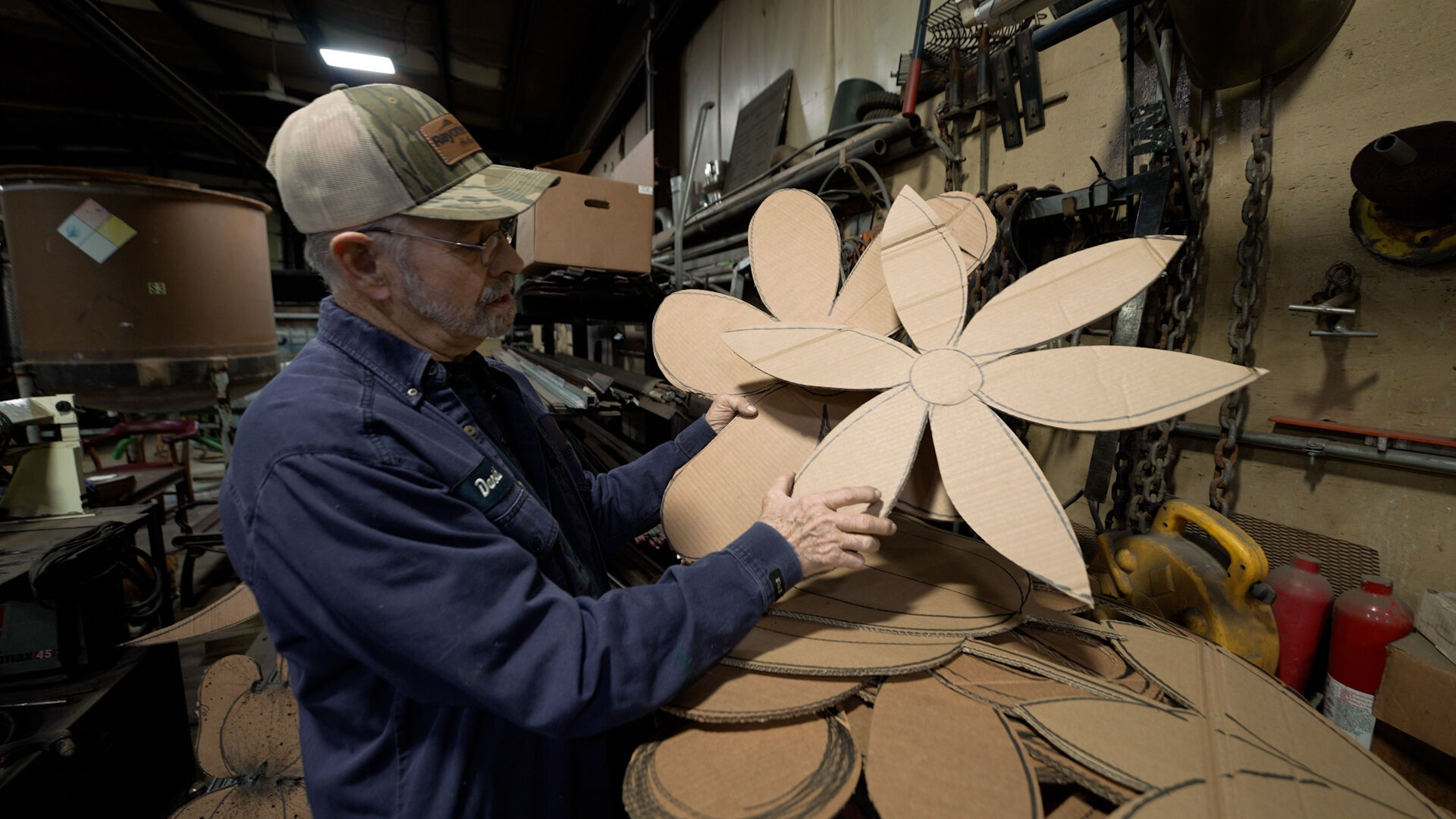 Madison, Indiana city fabricator, Dave Kidwell creates decorations for city displays